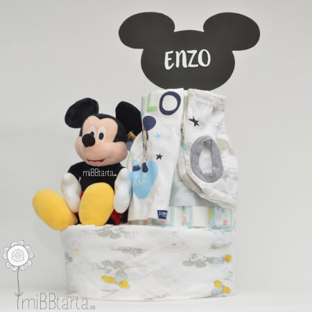 Tarta con pañales verano