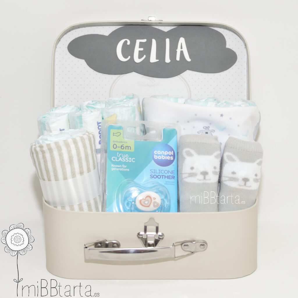 canastilla bebé pañales