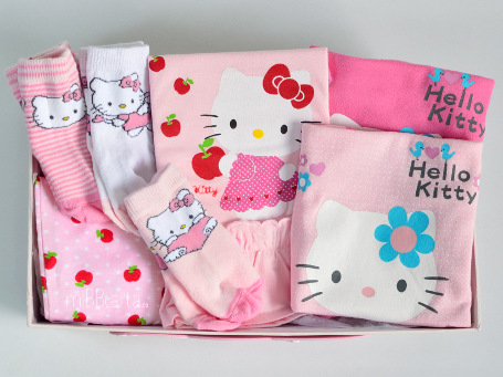canastilla de nacimiento Hello Kitty