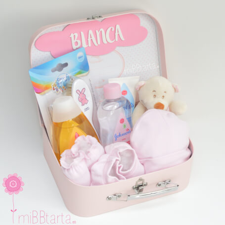 cesta bebé recién nacido niña