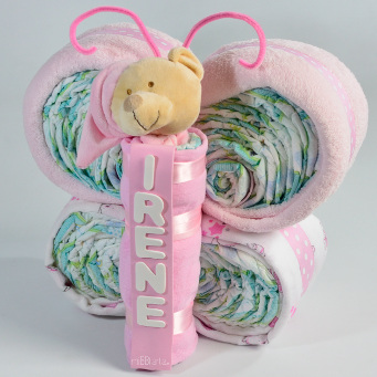 figura con pañales mariposa