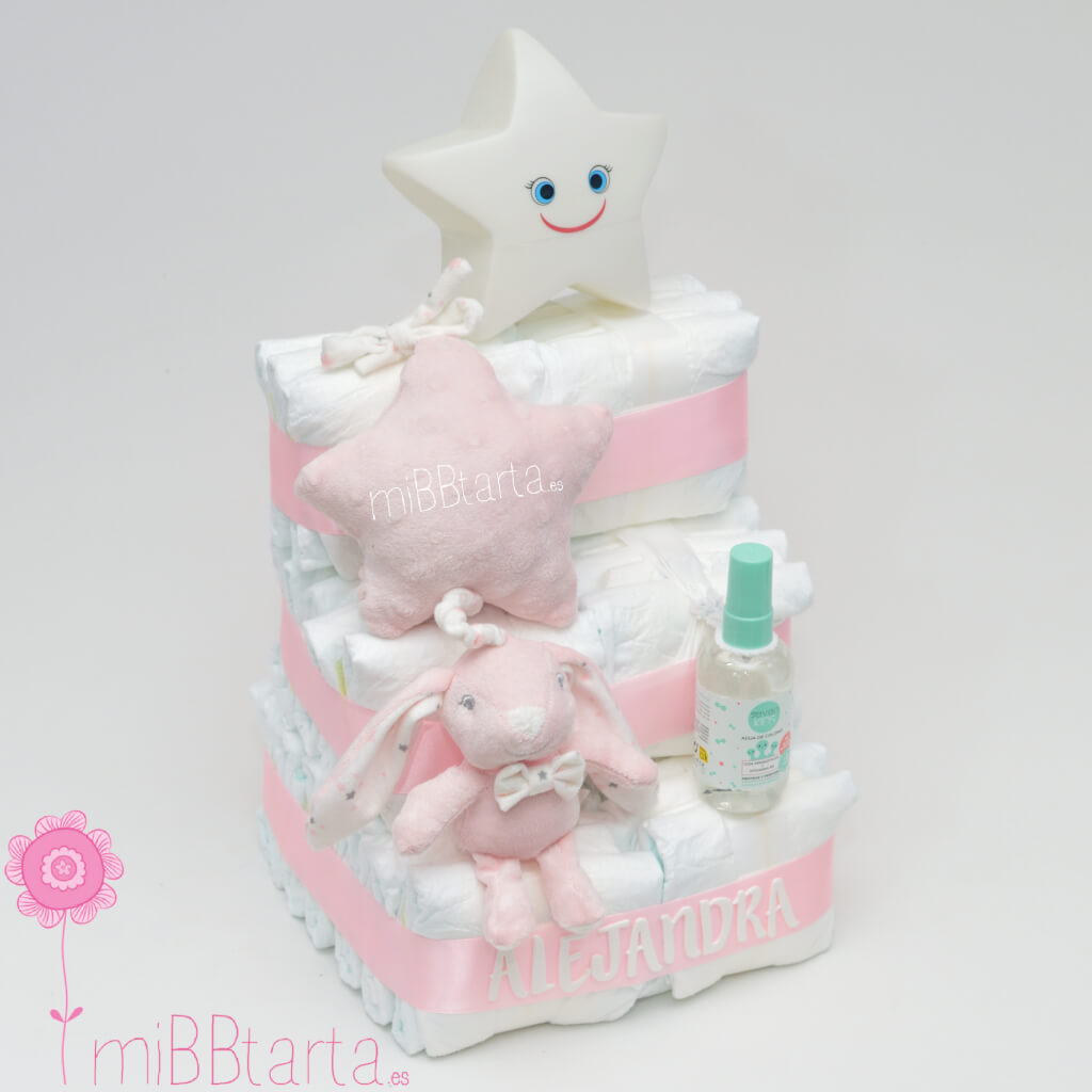 Pastel de pañales niña peluche musical