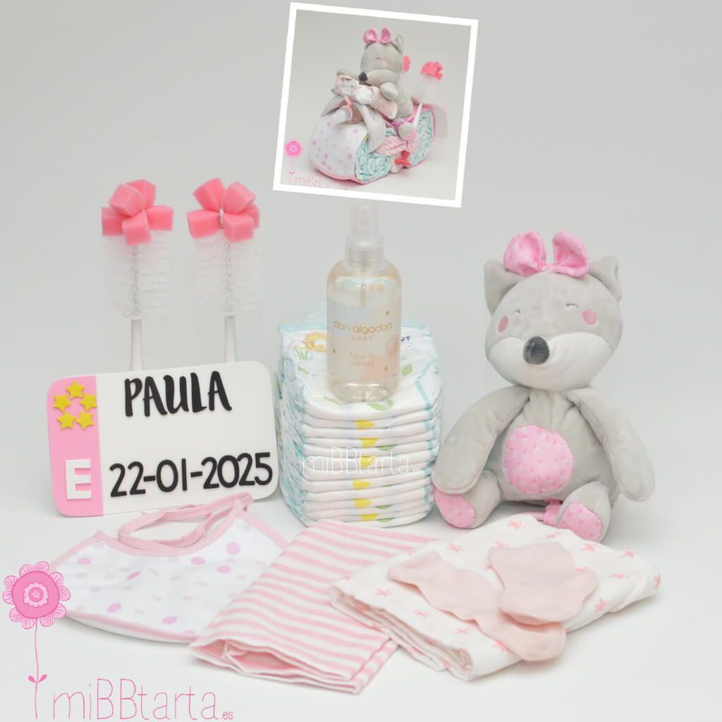 Tarta de pañales moto niña